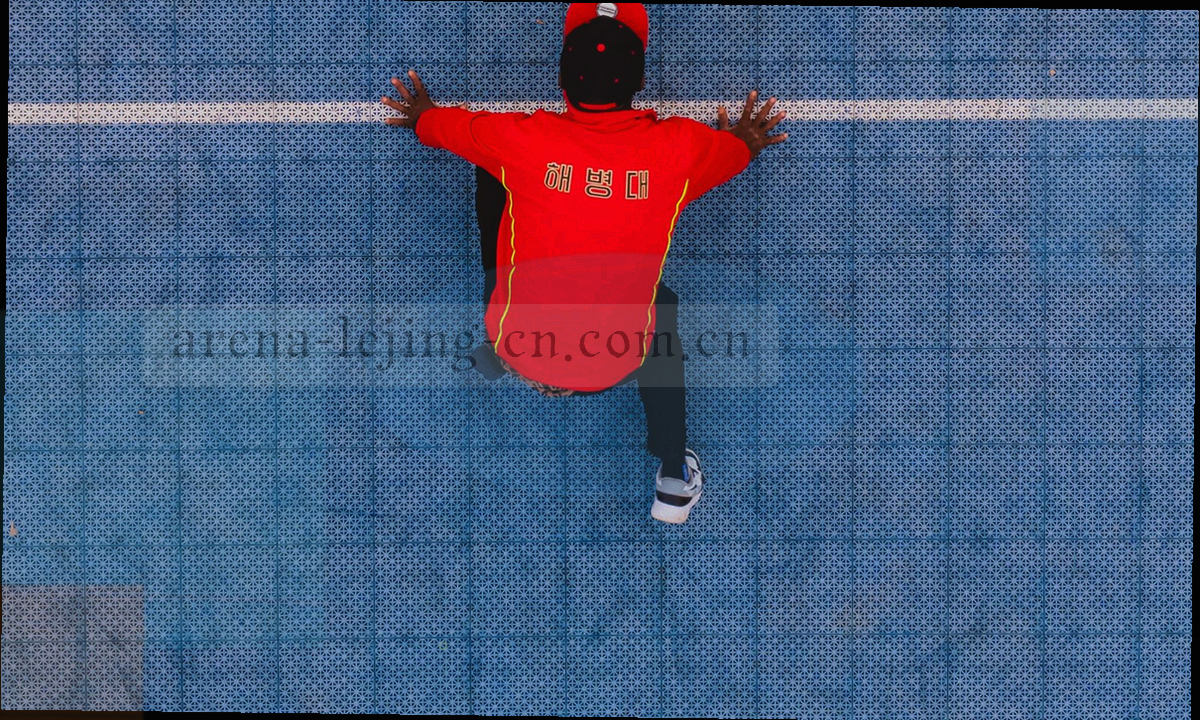 多层轮次索引与主题簇相互连接的抽象信息图